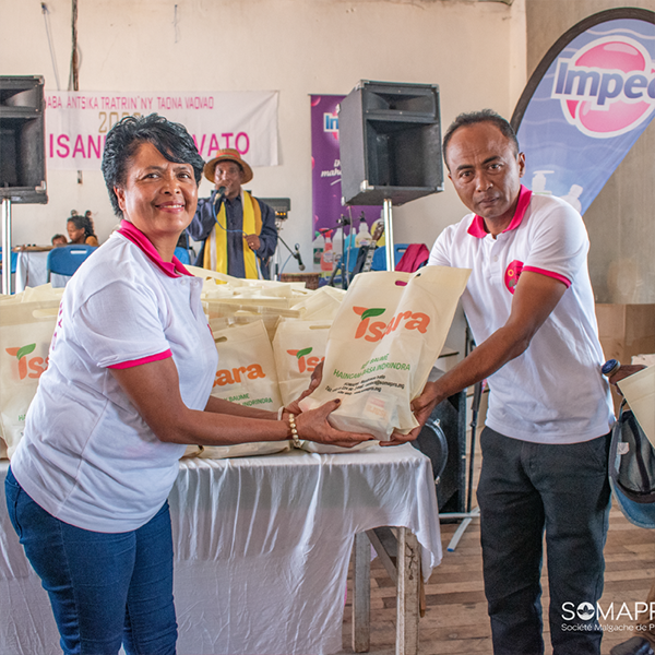 On March 12, 2023, SOMAPRO starts its charity work with a donation to the "firaisankinan'Ivato" association.
