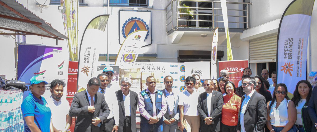 SOMAPRO et SIM Main dans la main pour soutenir Toamasina apres le cyclone GEZANI 1 1200x500