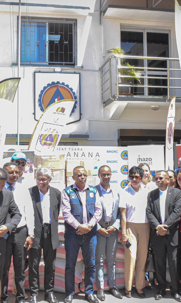SOMAPRO et SIM : Main dans la main pour soutenir Toamasina, après le cyclone GEZANI 4 SOMAPRO et SIM Main dans la main pour soutenir Toamasina apres le cyclone GEZANI 1